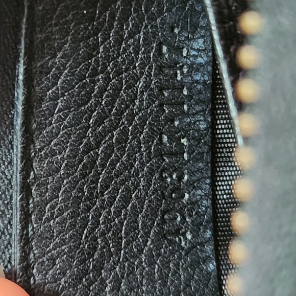 EUC Gucci wallet - Picture 7 of 8